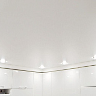 Сатиновый натяжной потолок для кухни, фото